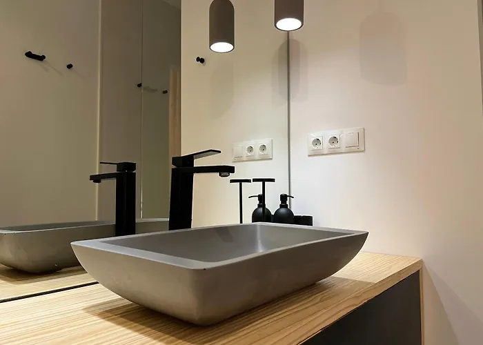 Apartamento Atico Torre Tavira Ascensor Grupo Ac Gestion Cádiz